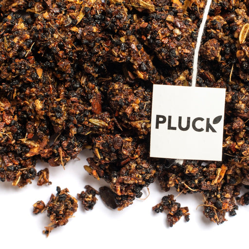 Loose Honey Chai black tea with Pluck tea bag tag